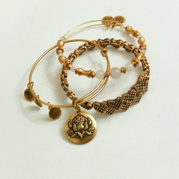 Alex and Ani 3 Pc Bracelet Set Rose Gold Hearts Lotus Peace Petals Rose Quartz - Picture 2 of 10